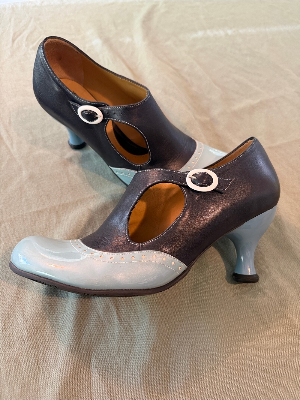 John Fluevog Ella Baker brogues heels blue size 9 (SB1)